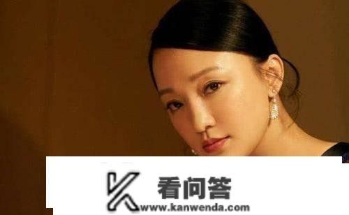 周迅26年荒谬恋爱，和背后8个无一而末的汉子