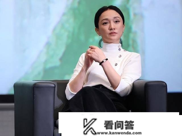 周迅妈妈陈以琴：心疼女儿感情路坎坷，现在又为她的新恋情担忧