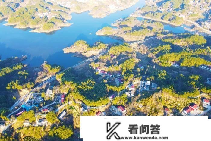 安徽岳西：春到大别山 绿水绕青山