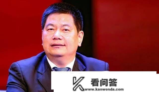 00后刮腻子成为世界冠军，职校成学生更佳选择？网友：常识论成败