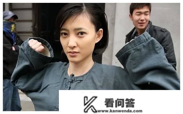 王丽坤疑是受害者？晒财富明细自证清白，曾害女孩他杀其父是警长