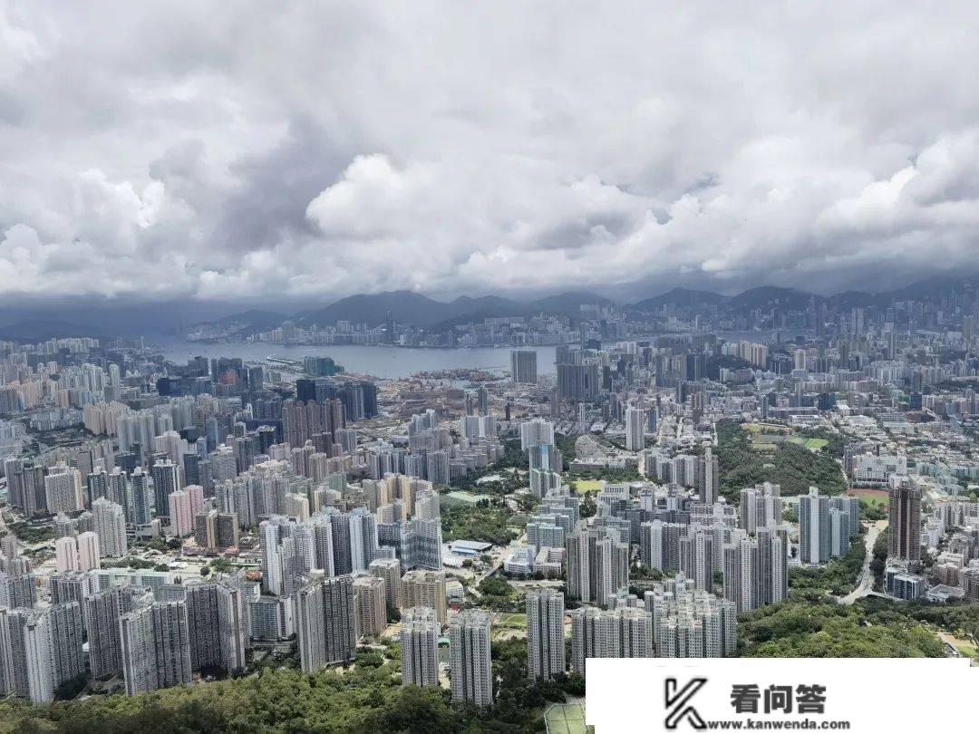 在香港，很少有人还不起房贷
