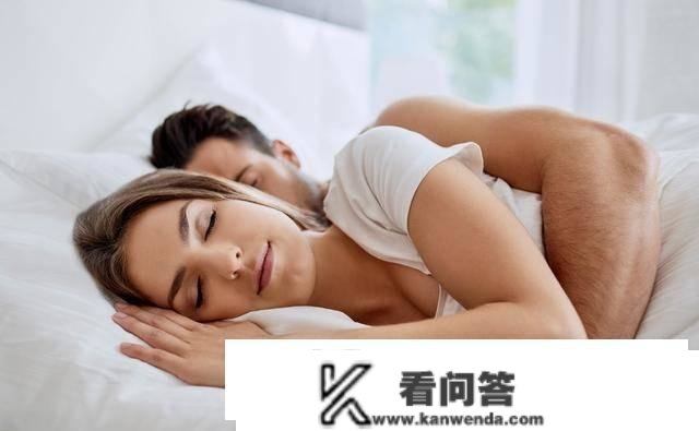 有人说夫妻分房睡能够维持新颖感，但事实上那是更大的“谎话”