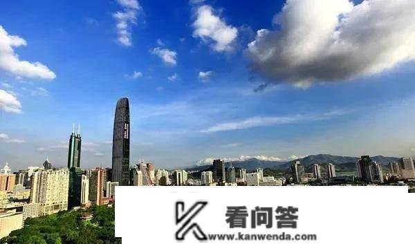 深圳在建一栋高楼，为380米，共81层，位于罗湖区，鞭策经济增长