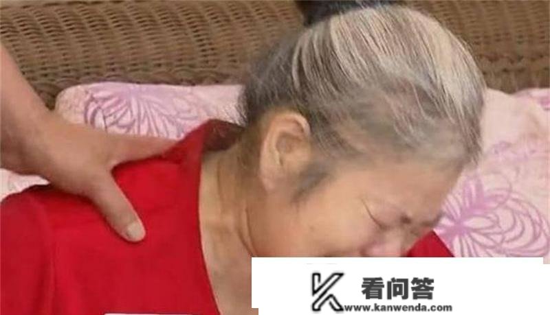 上海女房东收租15年，却倒欠租客26万，46岁的她气得一夜白头