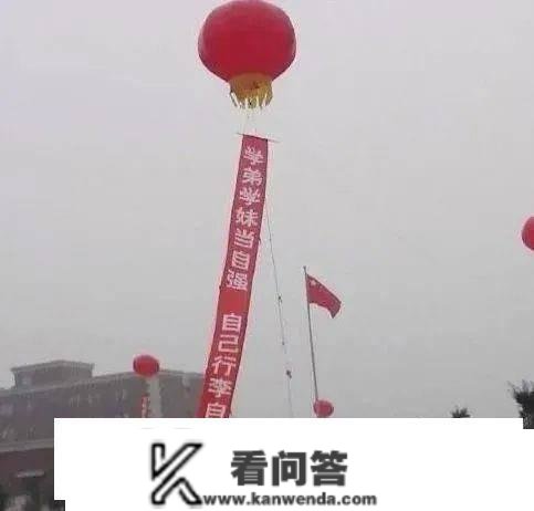 搞笑GIF：发你几张好笑的图片，你能对峙到第几张不笑