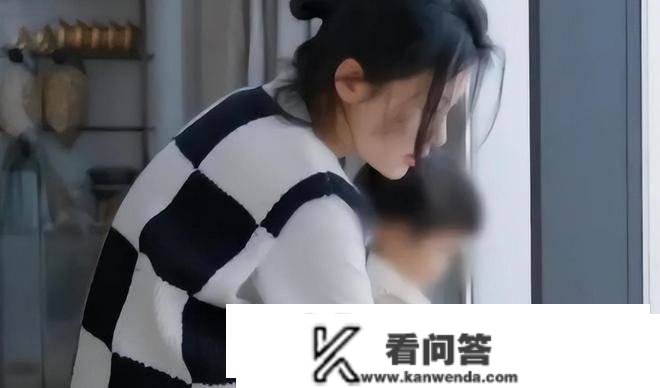 杨子姗疑似变脸，给女儿安插儿童房认不出，晒女儿衣柜暗示好寒酸