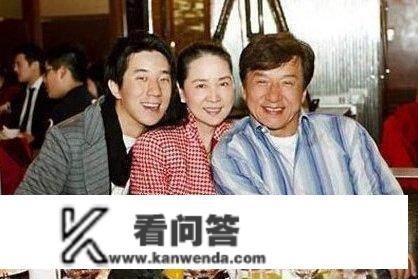 小龙女说给她一个亿也不忍父哥哥房祖名暗里见妹妹对她很赐顾帮衬