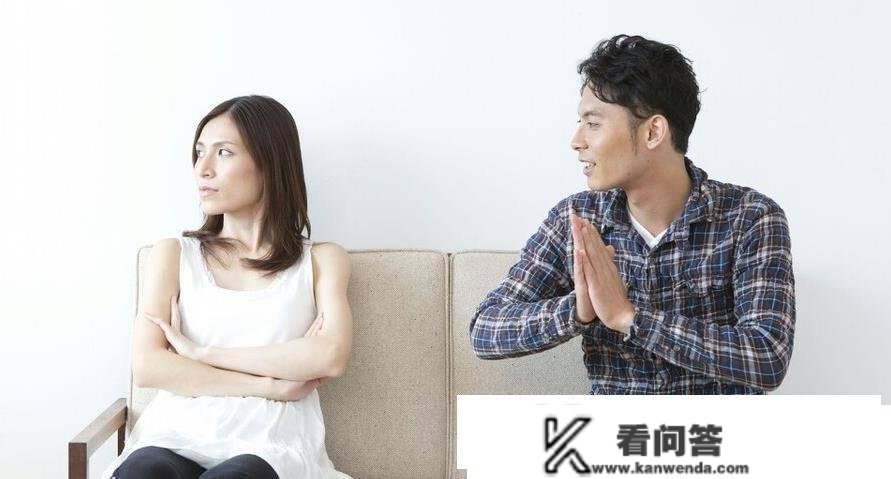 35岁离异女人自述：离婚4年，俺比前夫过得好！