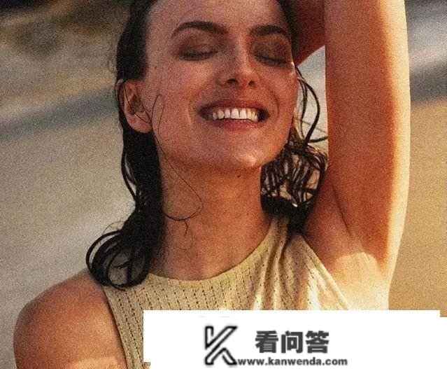 哥伦比亚摄影师梅丽莎的暖色系女人像