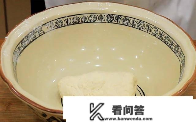 “春食一鲜，一年不病”，“一鲜”是什么意思？换季选短