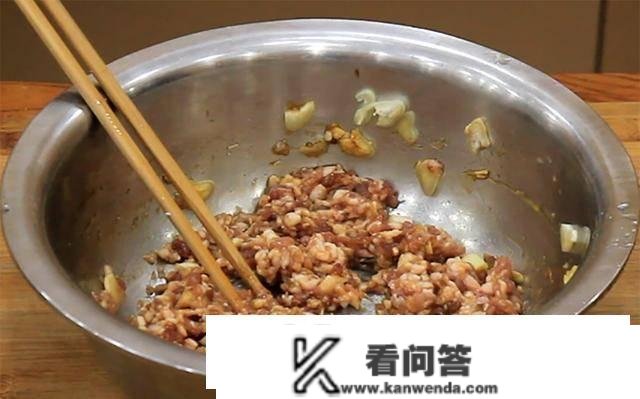 “春食一鲜，一年不病”，“一鲜”是什么意思？换季选短