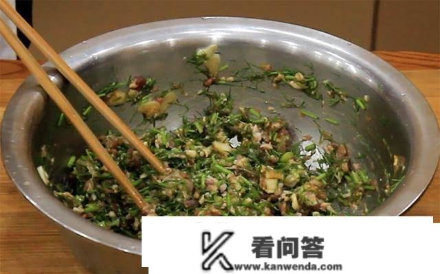 “春食一鲜，一年不病”，“一鲜”是什么意思？换季选短