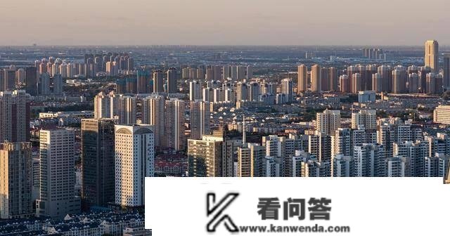 天津的楼市起头升温，多量外埠人涌入天津楼市，寻求投资