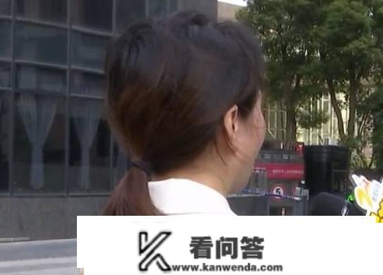 女子交100万定金买房，成果钱和房子都没了？房东：没有委托卖房