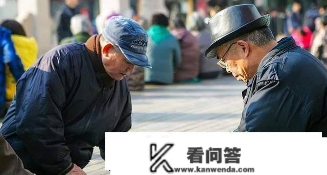 养老金上涨4%，6000元养老金的，本年能涨几？涨的什么时候到账