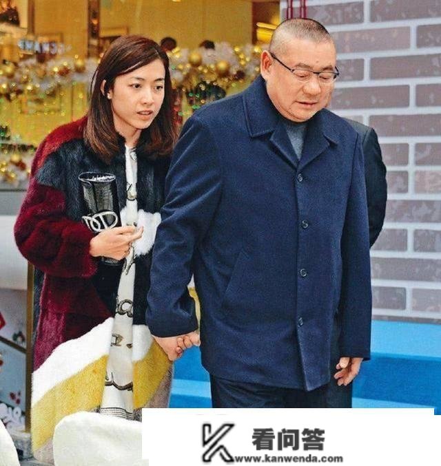 刘銮雄花11亿买楼改建商场向李嘉欣率直与何鸿燊有关