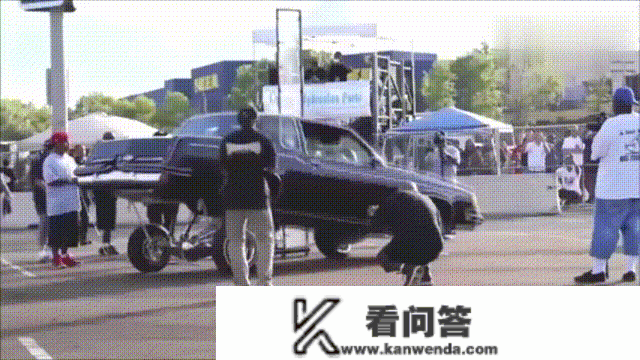 爆笑GIF：请问乌鸦喝水一共需要几部，第几步是开水龙头