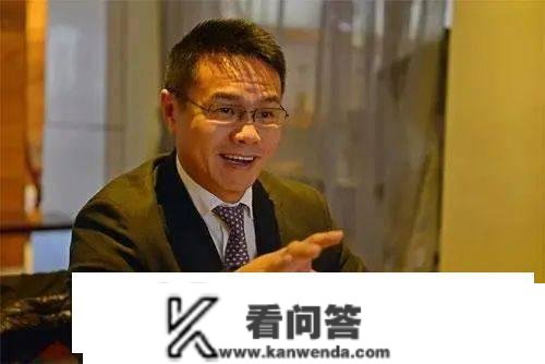 不雅澜湖集团主席墨鼎健：当好“超等联络人”