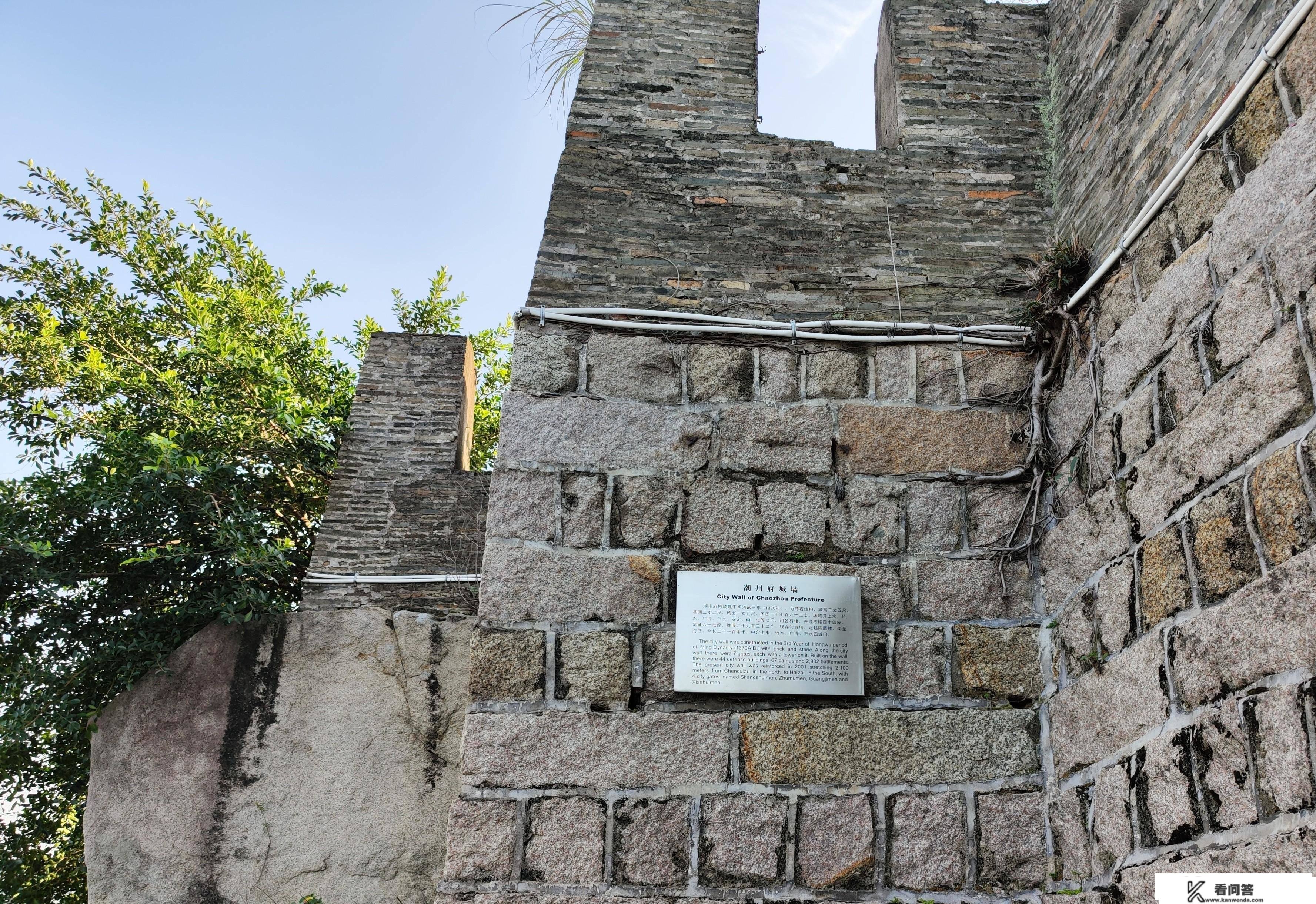 北阁佛灯，位列潮州八景之一，还有保留完好的明代城墙