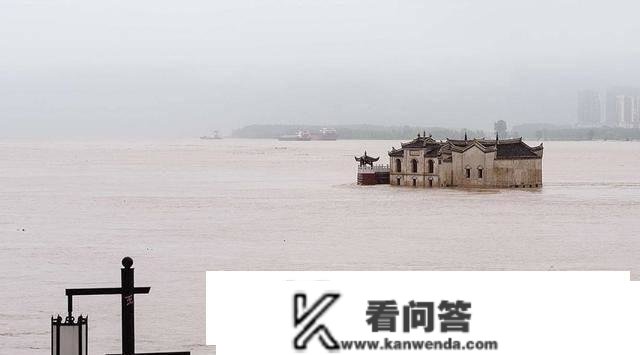屹立长江江面700年，洪水吞没无数次都不倒，被称万里长江第一阁