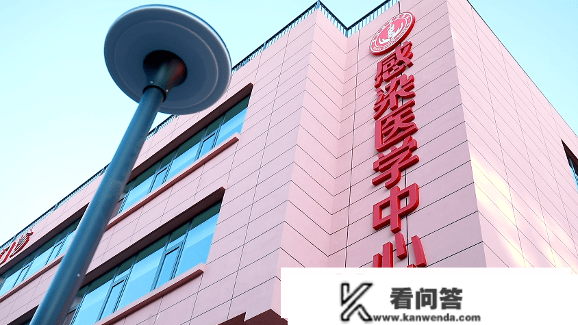 海淀病院新建发热门诊楼今日投入利用，记者第一时间看望——