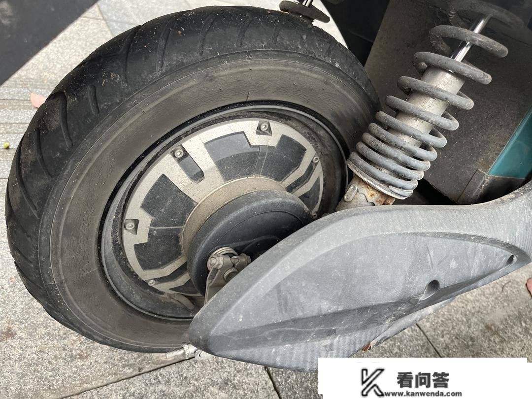 原创
                买电动车，电机功率大的好？仍是电池容量大好？实在车型解读