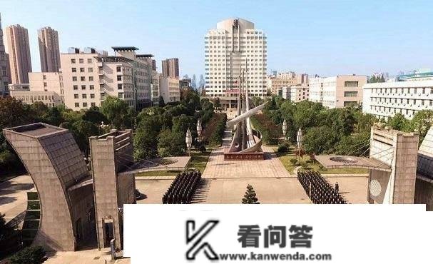 阐发：报考差人院校好，仍是军事院校好？本来不同还不小