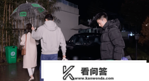 相处两周就爱情了？《半熟情人2》开播，内与恋综站起来了？