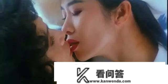 凭风月片获得更佳女主，与王祖贤比美，54长发红唇不平老