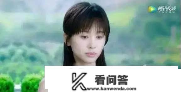 王子文新剧抠图被曝光，网友：不学赵丽颖偏要学Angelababy！