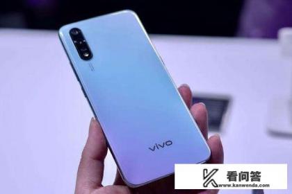 vivo手机z5i是5g手机么？vivoz5和z5i那个好，好在哪？