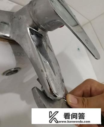 水龙头更换方法？如何拆卸并清理水龙头？