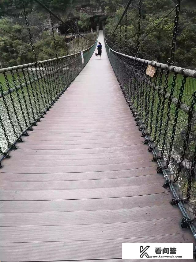 我是江西九江的，想和女朋友一起去个小地方旅游，要近一点的，花费不要太高，有什么地方可以去吗？九江 旅游相册