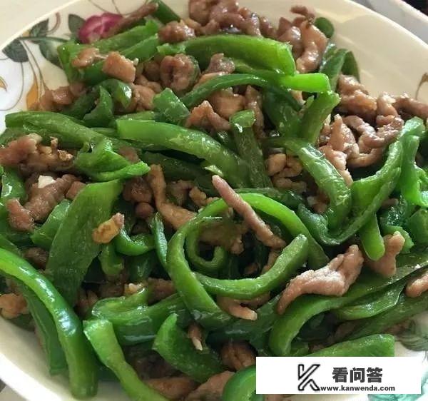 食用大米饭配什么菜最好食用，要简单方便的家常菜？有无有做法简单，价格便宜，味道好的菜？