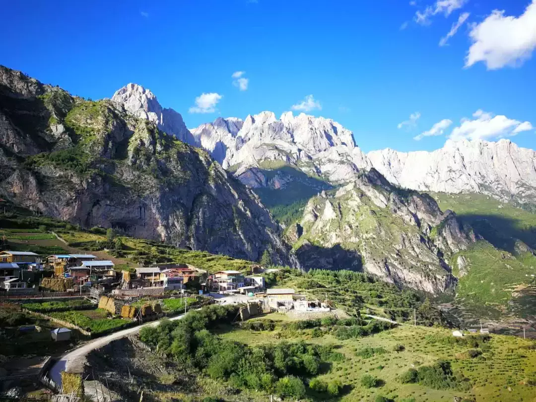 甘肃十大旅游景点排行榜，甘肃有什么好玩耍的地方去旅游？甘肃旅游十大必去景点？