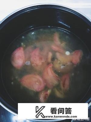 黄丫头金针菇汤的做法？西红柿金针菇汤的做法有哪些？