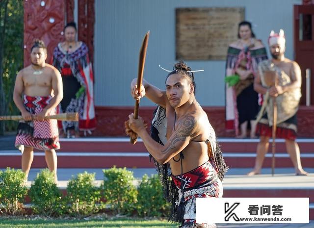 11—12月适合去哪旅游？新疆旅游十二日