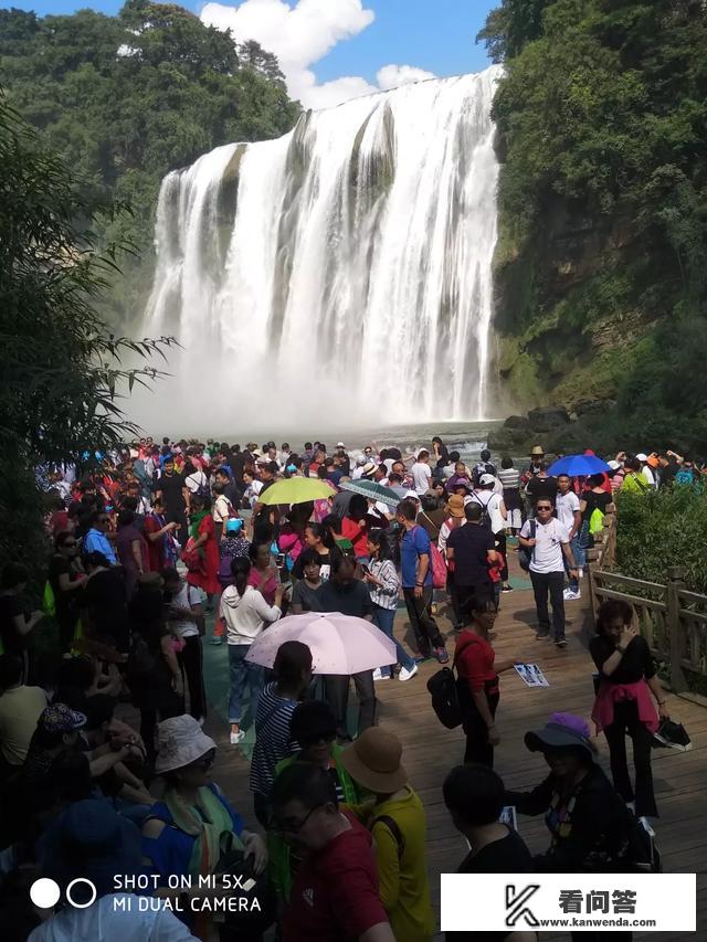 想去旅游但无有朋友陪伴，一个人又觉得太孤单怎么办