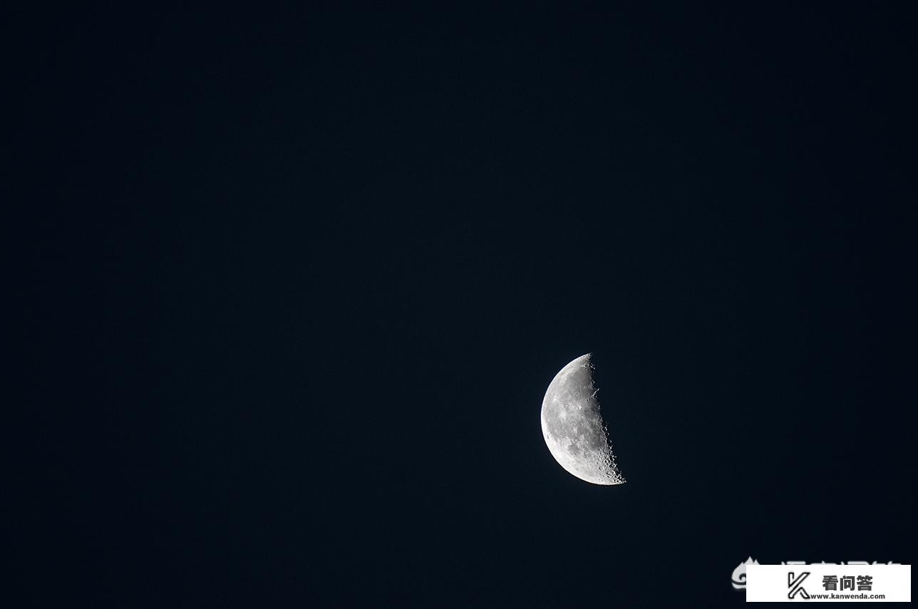 相机拍月亮怎么对焦，有什么技巧
