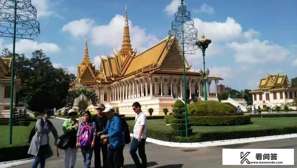 很喜欢旅游，但手头又没什么钱，不知道穷游是不是一个好的选择