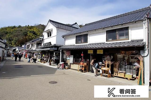 从旅游上来说，日本和韩国谁的旅游业发展更好