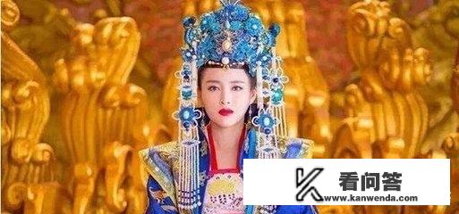 北宋太后刘娥临终前不断地拉扯衣服，宋仁宗想到了什么，下令给她脱下来