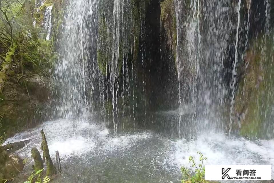 今年五一去香格里拉旅游合适吗？安全吗