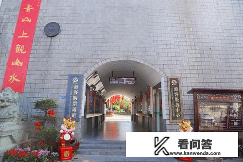 疫情期间，建议不要外出旅游，大家怎么看？受疫情受疫情影响旅游吗