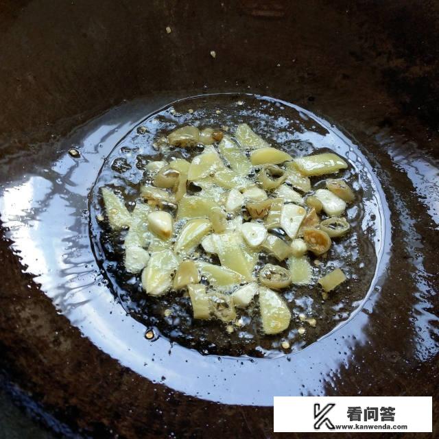 辣子鸡丁做法王刚