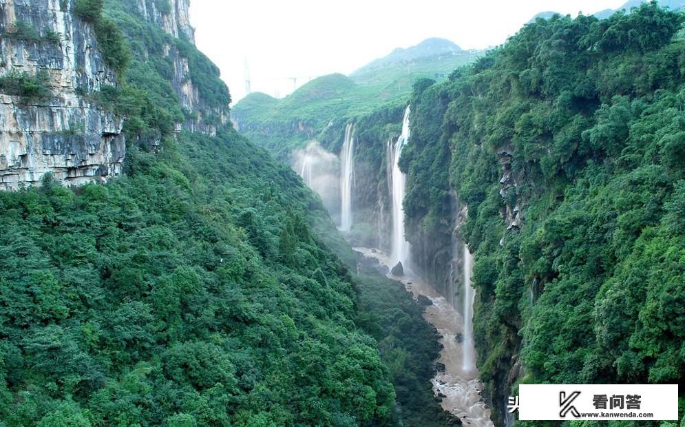 贵州十大旅游景点排名，有谁知道的可以来说下吗