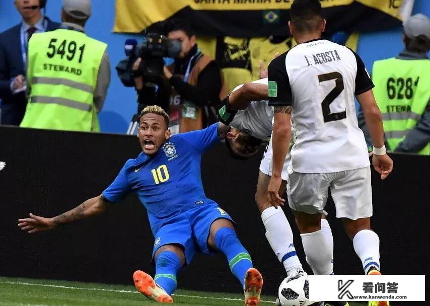 世界杯巴西2比0胜哥斯达黎加，内马尔跪地捂脸大哭，对此你怎么看