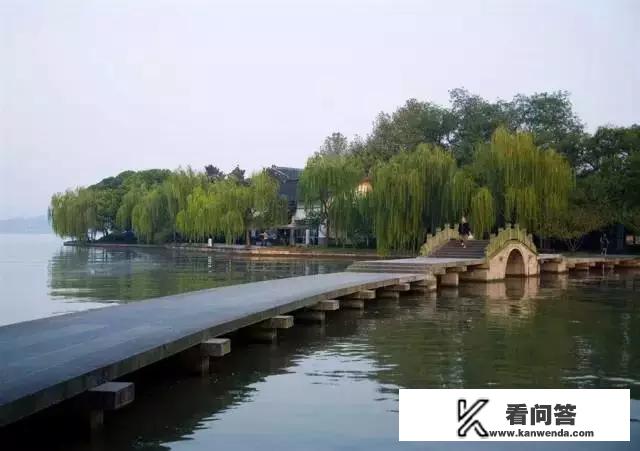 想在杭州一日游，有哪些必不可少的好去处？