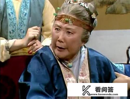 《红楼梦》里的王夫人和薛姨妈，谁更有心机手段？